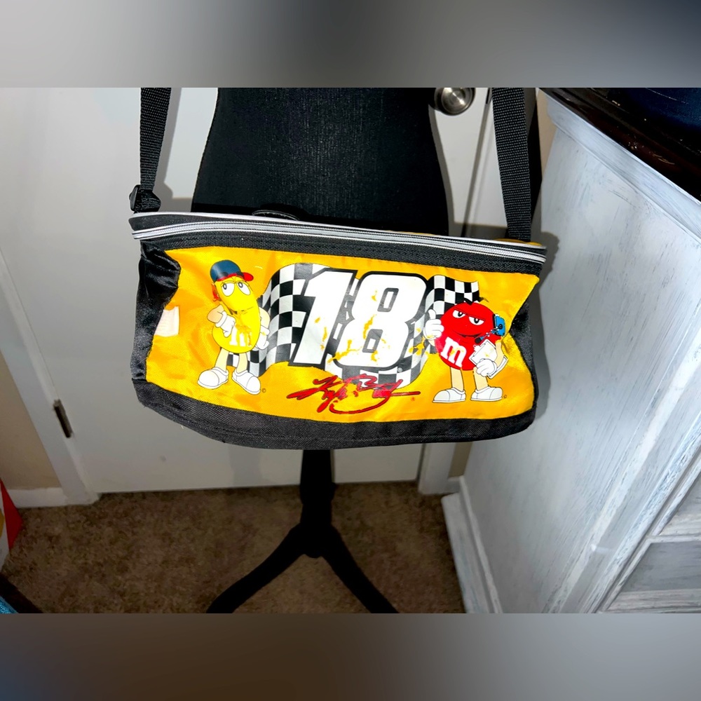 Joe Gibbs , Nascar, M&M racing #18‎ lunch bag